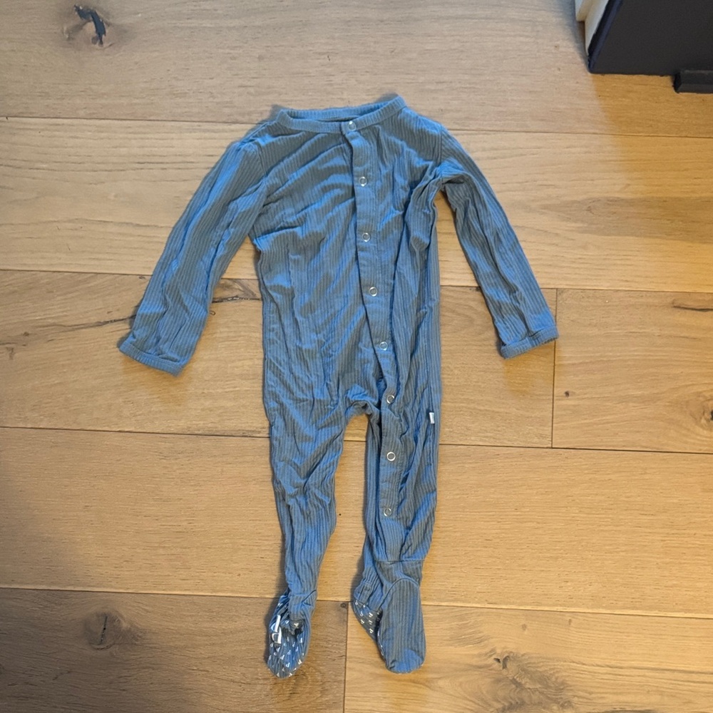 Posh Peanut Teal Footie